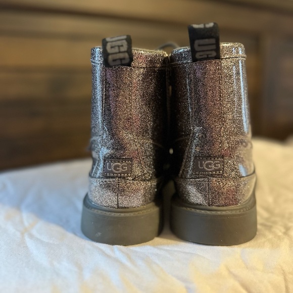 UGG Kids Ashton Lace-Up Glitter Size 4 Sparkle Tie Up Rainboot Boot - Picture 2 of 6